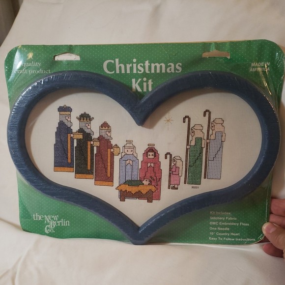 NIP Christmas Nativity Cross Stitch Heart Frame Embroidery Kit The New Berlin Co - Picture 1 of 4